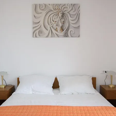 Zvon Apartment *